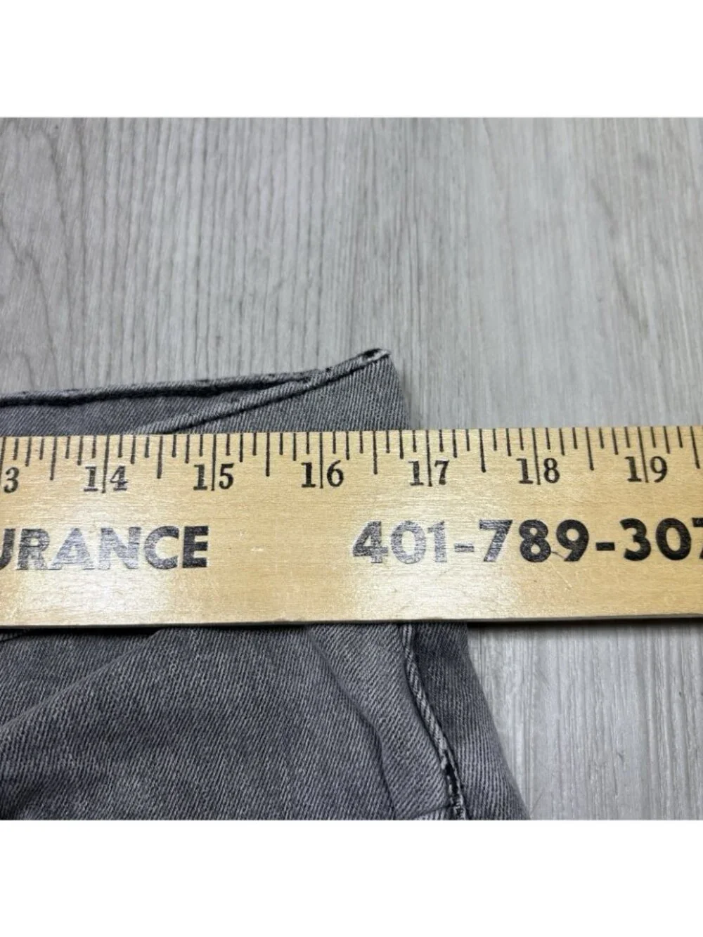 Levis item description